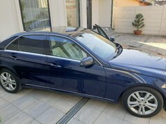 Mercedes-Benz E 250