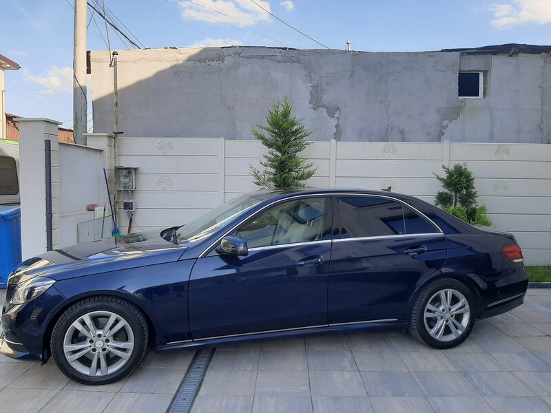 Mercedes-Benz E 250