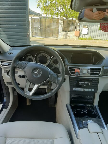 Mercedes-Benz E 250